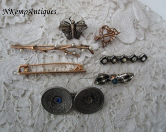 Broken vintage jewellery for re-purpose