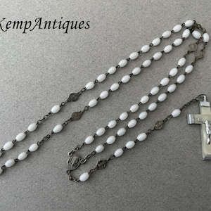 Old white glass rosary 1930&#39;s French