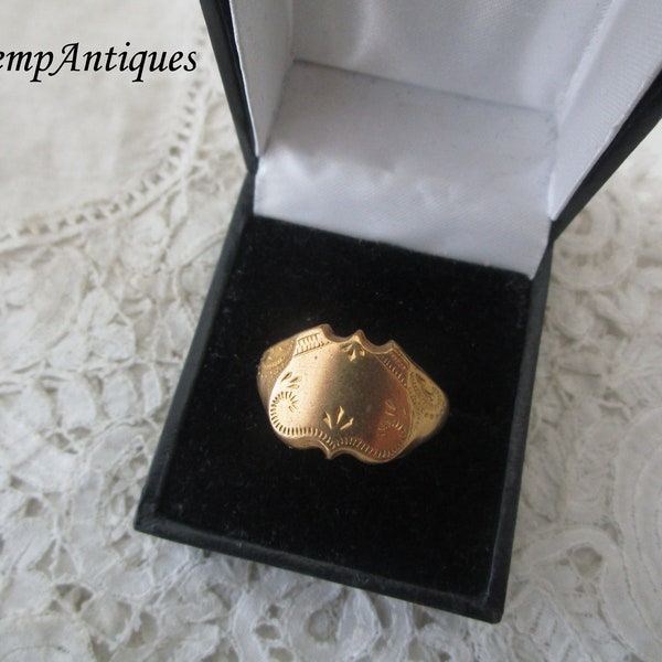 Large signet ring