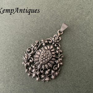 Old french pendant for the collector