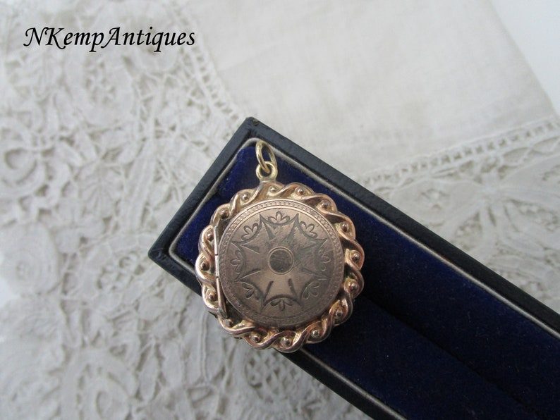Antique pendant locket 1860