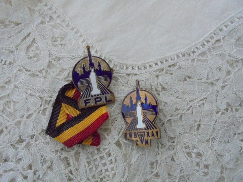 Vintage religious brooch x 2