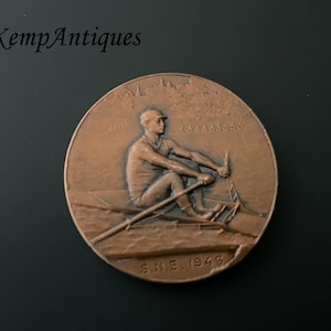 Old rowing medal /plaque 1946