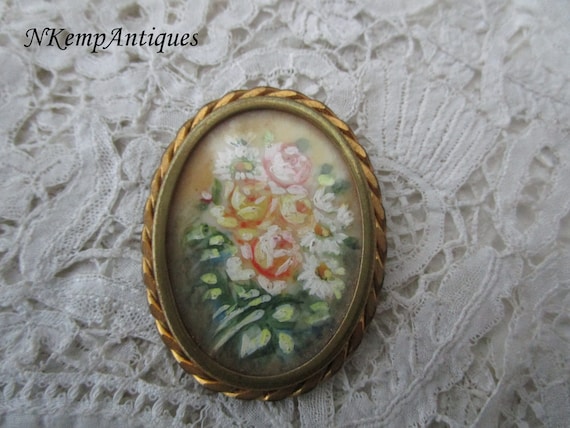 Hand painted brooch 1930's