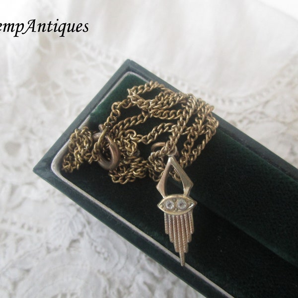 1920's pendant and chain