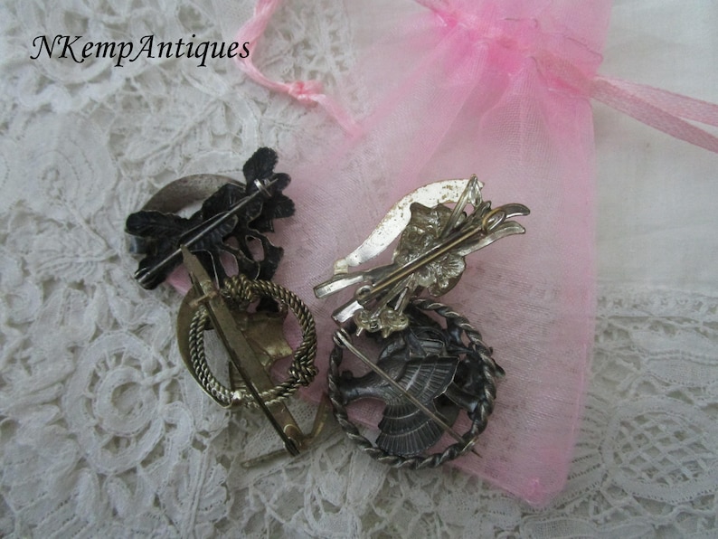 Alpine brooch x 4