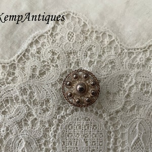 Antique silver button/stud for the collector