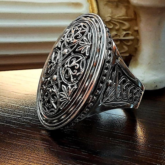 Vintage statement rings deals