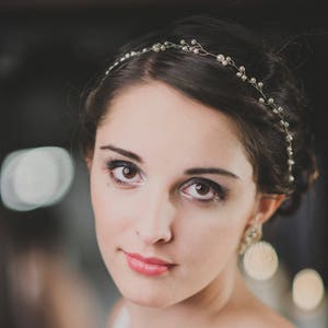 Pearl wedding hair vine for bride, pearl bridal hair vine, bridal wedding hair piece, pearl wedding headband, bridal hair accessory