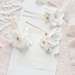 Flower Wedding Hair pins, Bridal Hair Accessories, Bridal Hairpiece, Wedding Hair Comb with Flowers, Bridal Flower Pin, Wedding Headpiece