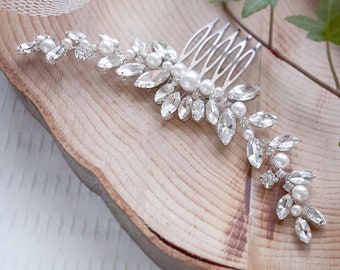 Silver Crystal and pearl bridal hair comb hair piece tiara, Crystal wedding hair comb with pearls, pearl and crystal hair vine for brides