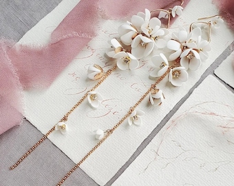 Orecchini da sposa lunghi con fiori bianchi, gioielli da sposa placcati in oro