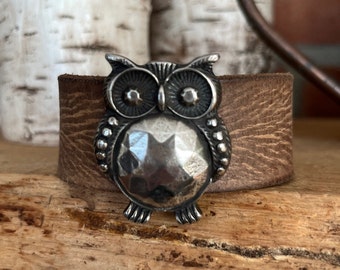 Rustic Brown Leather Bracelet with Large Antiqued Pewter Owl! - Magnetic Buckle Clasp