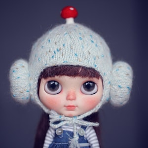 FREESHIPPING/Pre-order / Momodolly handmade Blythe hat / blythe helmet / blythe outfit / Blythe doll / custom blythe / blythe / blythedoll