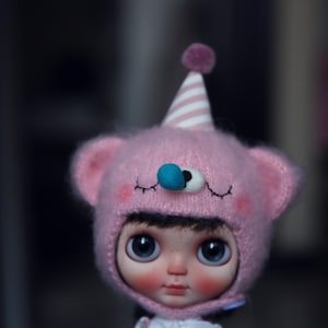 FREESHIPPING/Pre-order / Momodolly handmade Blythe hat / blythe helmet / blythe outfit / Blythe doll / custom blythe / blythe / blythedoll