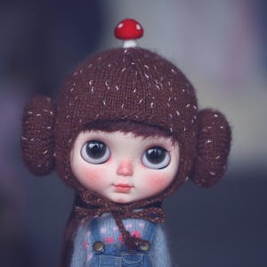 FREESHIPPING/Pre-order / Momodolly handmade Blythe hat / blythe helmet / blythe outfit / Blythe doll / custom blythe / blythe / blythedoll
