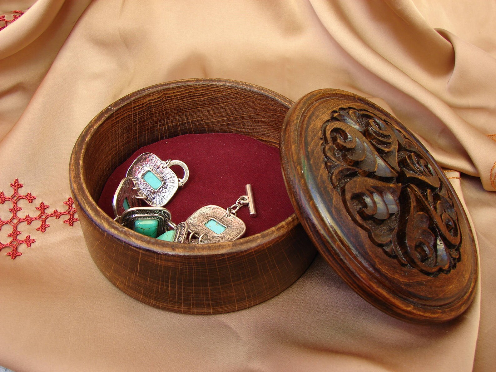Round Wooden Jewelry Box Hand Carved Jewelry Chest Storage Etsy