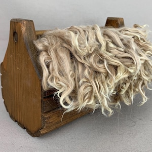 Washed Light Fawn Suri Alpaca Locks: 1 ounce (Cool) Fiber for Felting, Spinning or Doll Hair