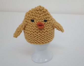 Knitting pattern pdf for Cheeky Chick Egg Cosy