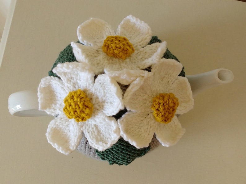 Knitting Pattern for Daisies Tea Cosy image 2