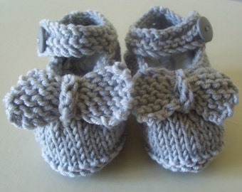 Knitting Pattern for Bow Baby Shoes