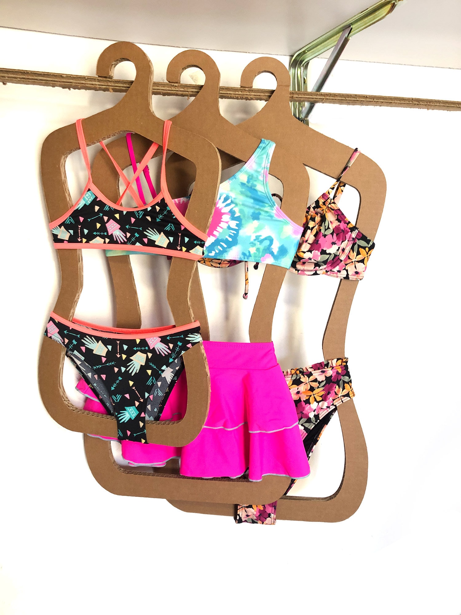 Perchas para trajes de baño deals