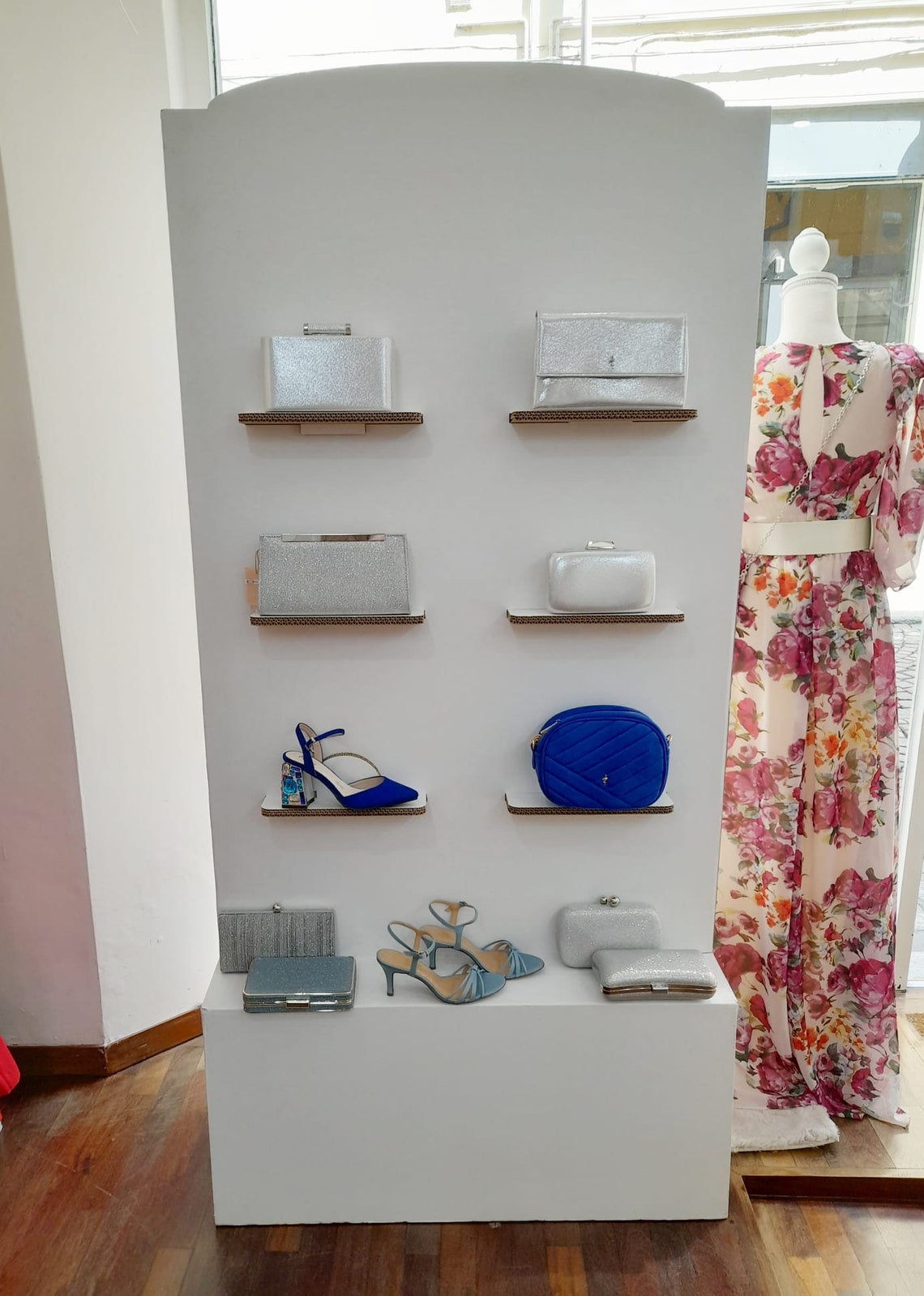 Shop Window Display Shelf Exhibition Display Temporary Shop Etsy