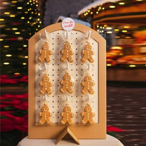 Toonbankdisplay met haken – Milieuvriendelijke display van karton en plexiglas voor beurzen, winkels en hobbywinkels