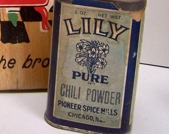 Colorful Antique spice tin 1890s  Lily Chili Powder