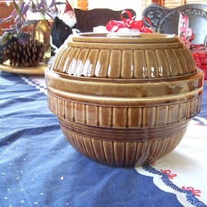 Large Antique Lidded Baking Bowl, Brown glaze 1920-30s maybe earilier.