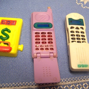 Vintage Doll Scale phones for American Girl or 17-18&quot; fashion dolls