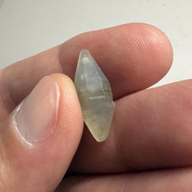 Natural Sapphire Crystal 11.31 ct image 5