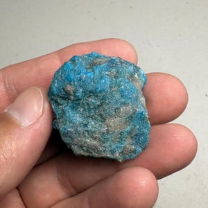 Kingman Turquoise raw / rough 27 grams
