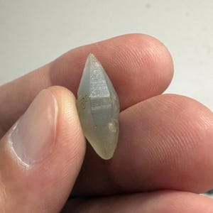 Natural Sapphire Crystal 11.31 ct image 3