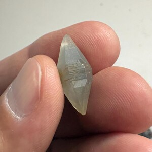 Natural Sapphire Crystal 11.31 ct image 7