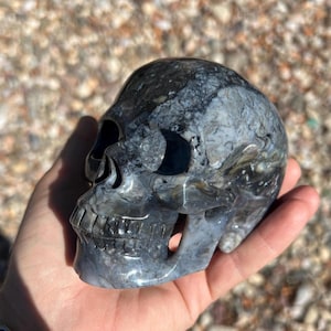 Agate Skull