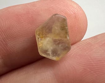 Natural tabby Yellow Sapphire Crystal 5.00ct