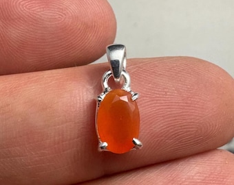 Carnelian and .925 Sterling Silver Pendant