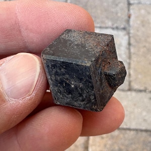Melanite Garnet 27.5 grams