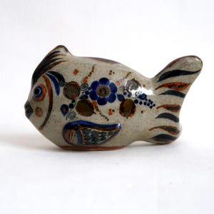 Tonala Mexico, pottery fish, vibrantly decorated with a floral pattern  1970&#39;s vintage.