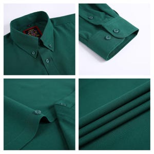 Peut inclure: Gros plan sur une chemise boutonn&eacute;e vert fonc&eacute;. L'image montre des d&eacute;tails du col, des boutons et de la texture du tissu. La chemise a un design classique avec un col boutonn&eacute; et des manches longues.