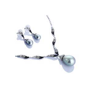 Pearl Drop Jewellery Pendant Necklace Earrings Set with Swarovski Crystal Elements,Wedding,Bridal & Cocktail.Silver Rhodium Plated