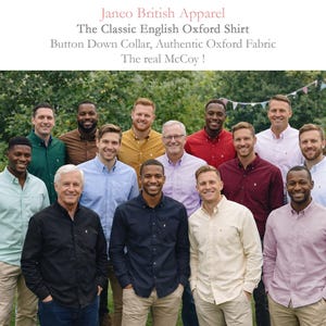 Peut inclure: Un groupe d'hommes portant des chemises Oxford classiques de diff&eacute;rentes couleurs, dont vert, marron, jaune, rouge et bleu. Les chemises ont des cols boutonn&eacute;s et sont en tissu Oxford. Le texte indique "Janeo British Apparel".