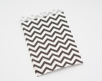 Gift Bags--SET OF 25--5 x 7 Black and White Chevron Gift Bags--Party Favor Bags--Treat Bags--Decorative Paper Ba