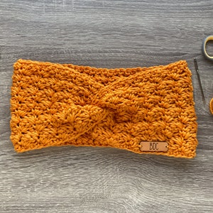 Plot Twist Ear Warmer Crochet Pattern Spanish and English image 2