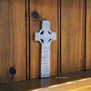 Celtic Cross | Crucifixion | Wall Hanging | White Metal