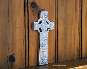 Krzyż celtycki | Ukrzyżowanie | Ozdoba ścienna | Biały metal