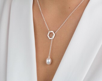 Collar de perlas de agua dulce en plata de ley: joyería nupcial geométrica
