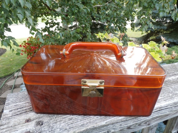 Vintage Lucite Acrylic Purse