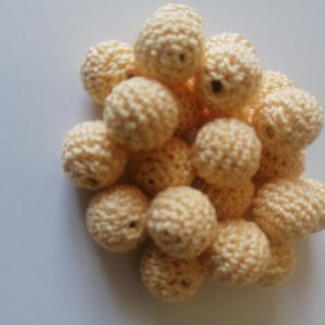 5 17mm Banana Yellow beads